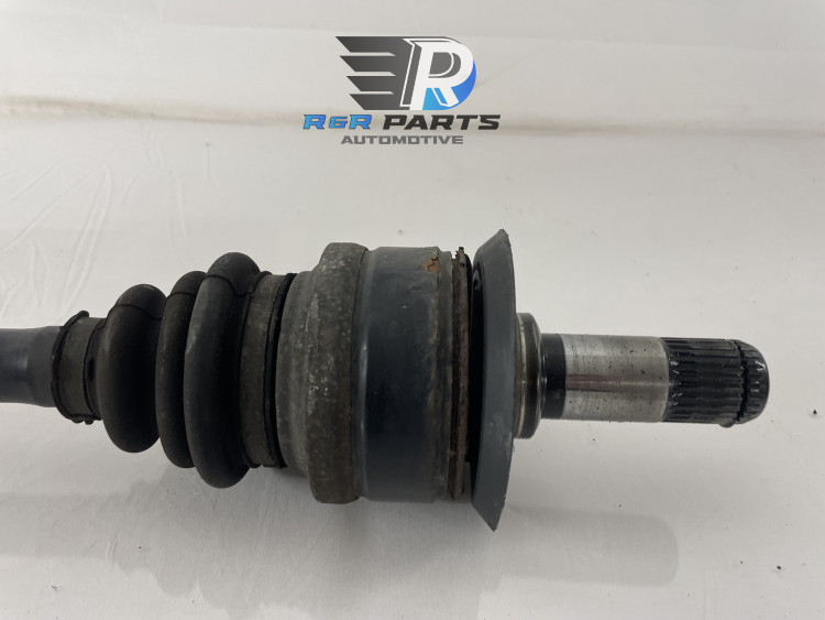 Aandrijfas Links - Achterzijde - Automaat - Bmw 1/2/3/4-Serie - OEM: 33207624205 33207597677 33207597681 33207622853 33207629301 33208680347 33208680351 7624205