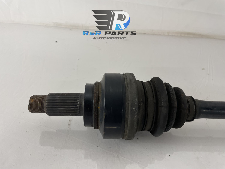 Aandrijfas Links - Achterzijde - Automaat - Bmw 1/2/3/4-Serie - OEM: 33207624205 33207597677 33207597681 33207622853 33207629301 33208680347 33208680351 7624205