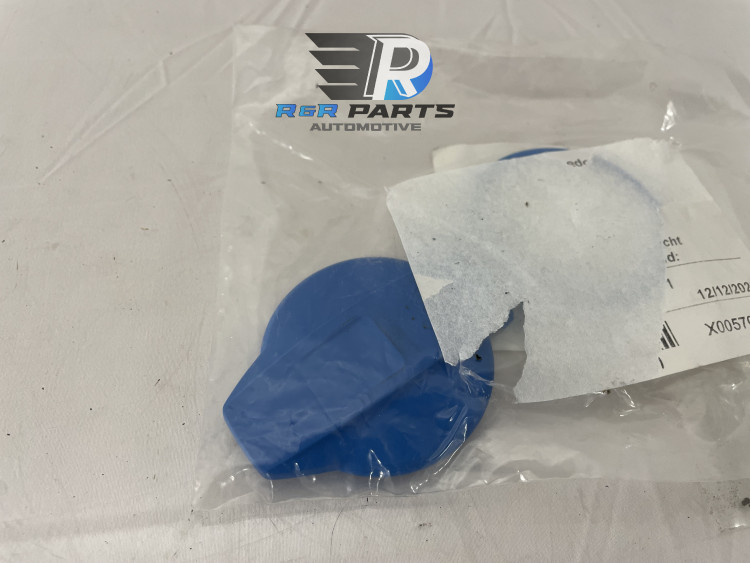 Ruitensproeiervloeistof Dop - VW Touareg / Lamborghini Urus / Audi Q3/Q7/Q8/TT/E-Tron - OEM: 4M0955267