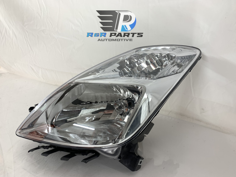 Koplamp links - Toyota Prius - OEM: 8117047090
