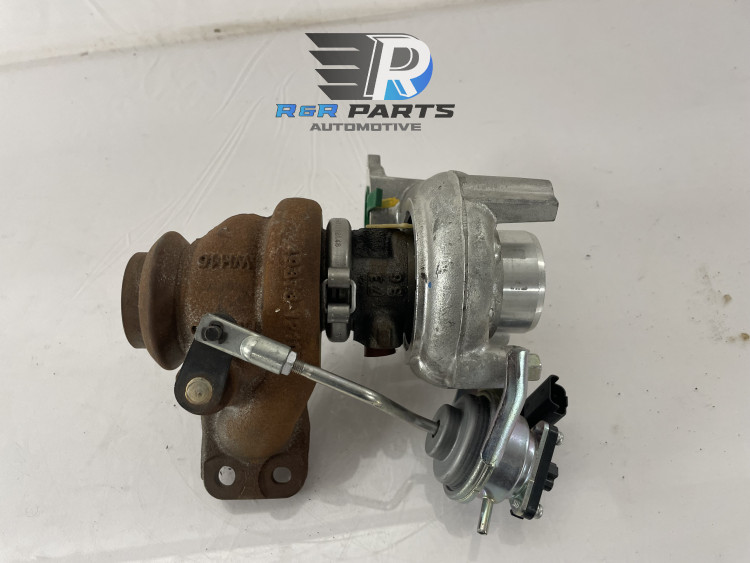 Turbo - PSA - OEM : 0375Q9 0375R0 9673283680 1696537 AV6Q6K682BB