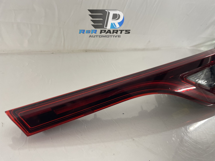 Achterlicht rechts - Binnenste gedeelte - LED - (Renault Arkana) - OEM: 265509503R
