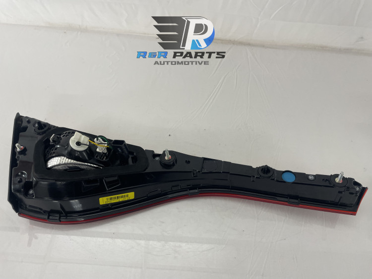 Achterlicht rechts - Binnenste gedeelte - LED - (Renault Arkana) - OEM: 265509503R
