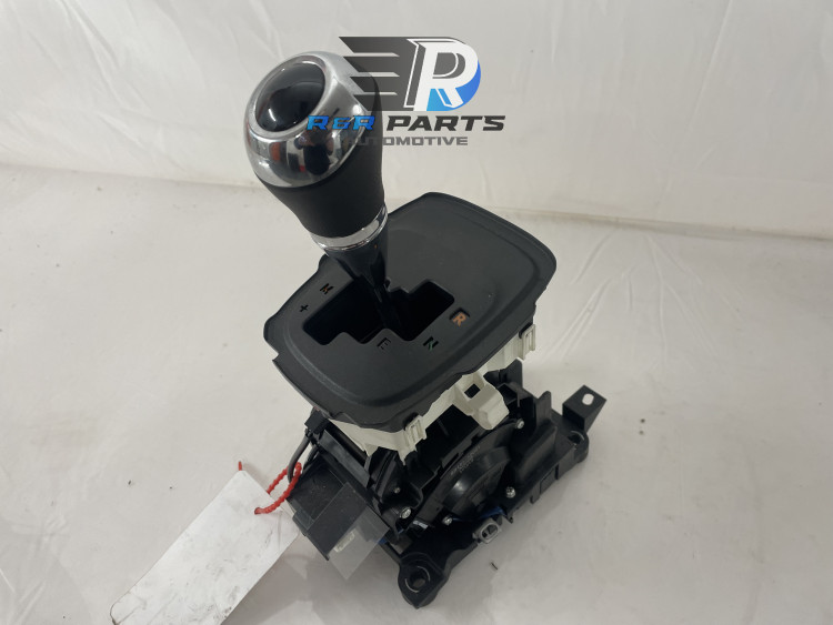 schakelmechaniek in auto - Semi Automaat - PSA / Toyota - OEM: 1612500880 8945152021 