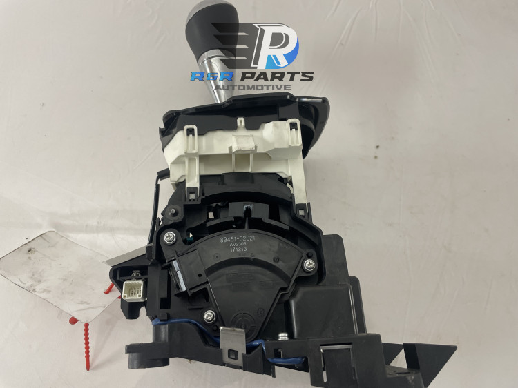 schakelmechaniek in auto - Semi Automaat - PSA / Toyota - OEM: 1612500880 8945152021 