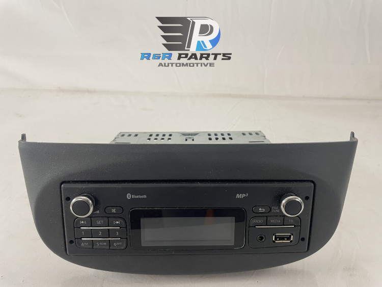 Radio - ARA1230RFA - (Renault Twingo II) - OEM: 281156707R 8201700275 281156707