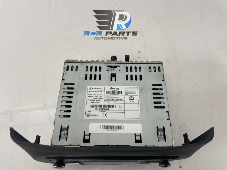 Radio - ARA1230RFA - (Renault Twingo II) - OEM: 281156707R 8201700275 281156707