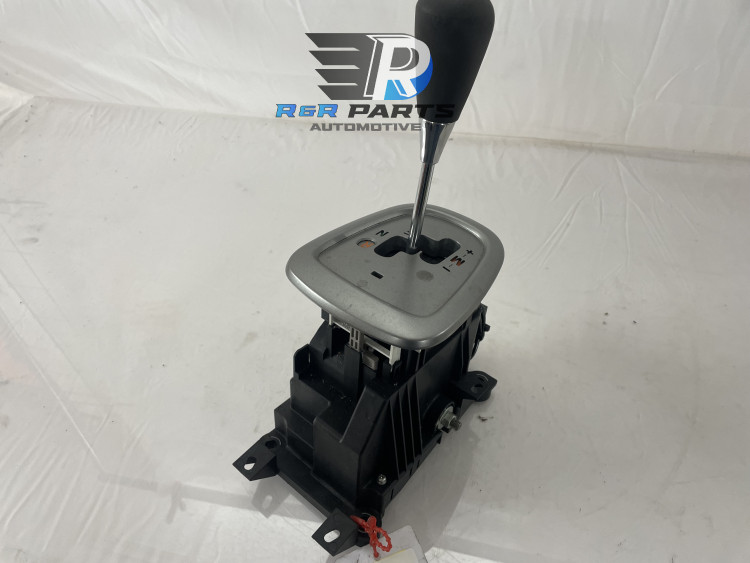 schakelmechaniek in auto - Semi Automaat - PSA / Toyota - OEM: 1612500880 / 241065