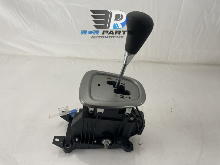 schakelmechaniek in auto - Semi Automaat - PSA / Toyota - OEM: 1612500880 / 241065