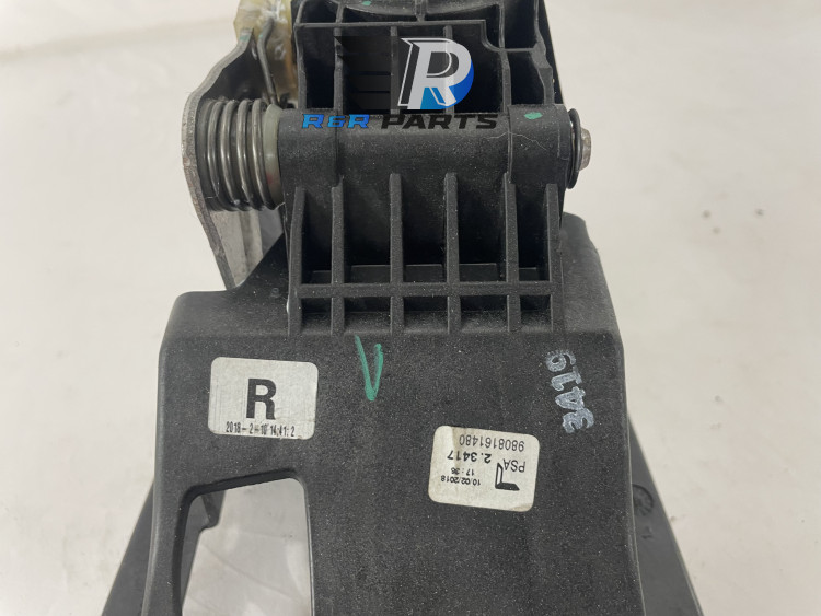 Schakelmechaniek in auto - Handgeschakeld - (Citroen C3 III) - OEM: 9808161480 / 9837816580