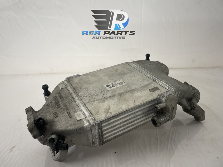 intercooler - N57D30C - (Bmw 5-Serie / 7-Serie / X5 / X6) - OEM: 17517823886 7823886
