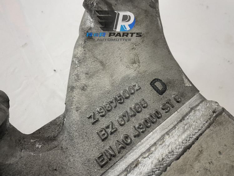 intercooler - N57D30C - (Bmw 5-Serie / 7-Serie / X5 / X6) - OEM: 17517823886 7823886