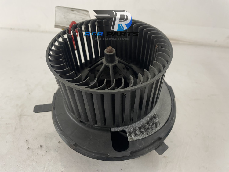 Kachelmotor incl ingebouwde weerstand - VAG - OEM: 1K1820015