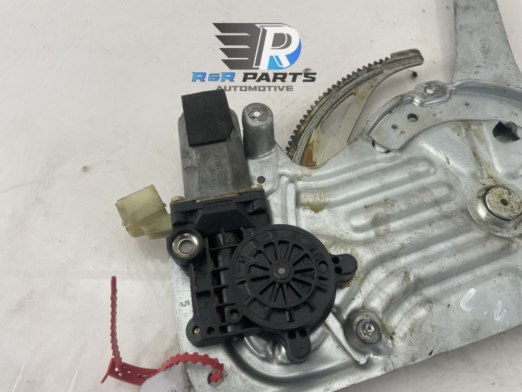  Raammechanisme Voorzijde Links - Volvo V70 / S60 / XC70 - OEM: 30784578