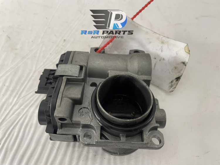 Gasklephuis - Renault Twingo I / Clio II / Kangoo / Thalia - OEM: 7701051585 8200065648