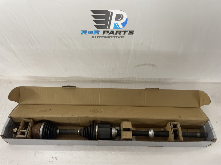 Aandrijfas rechts voor - (Discovery Sport / Range Rover Evoque) - OEM: LR180091