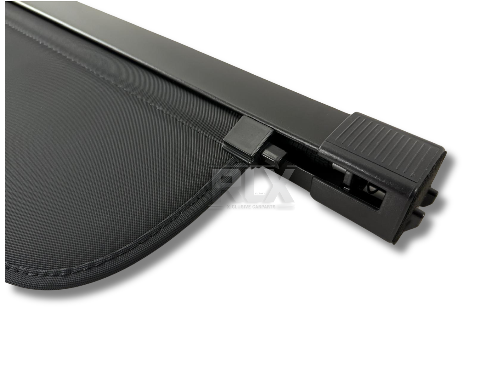 Rol hoedenplank - Zwart - (Land Rover Discovery V) Vanaf 2016 - OEM: LR082304 / LR095157 / LR105618 / LR112096 / LR118274 / HY3246668AE8PVJ / HY3246668AF8PVJ
