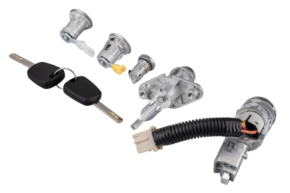 Slotenset - Contactslot / 2x Deurslot / Achterklepslot - (Peugeot 107 / Citroen C1 / Toyota Aygo) 2005/2014 - OEM: 4162FH / 1608745780