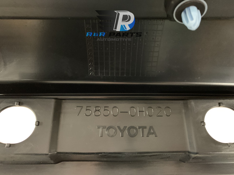 Dorpellijst rechts - (Toyota Aygo X) - OEM: 75850 0H020