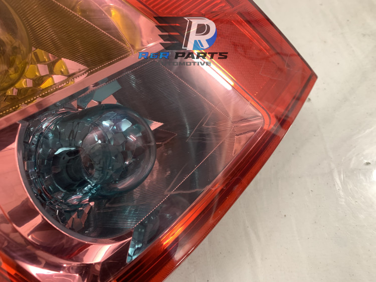 Achterlicht links - Rood / Oranje Helder - Suzuki Swift III (05-10) - OEM: 3567072K00 3567073K00