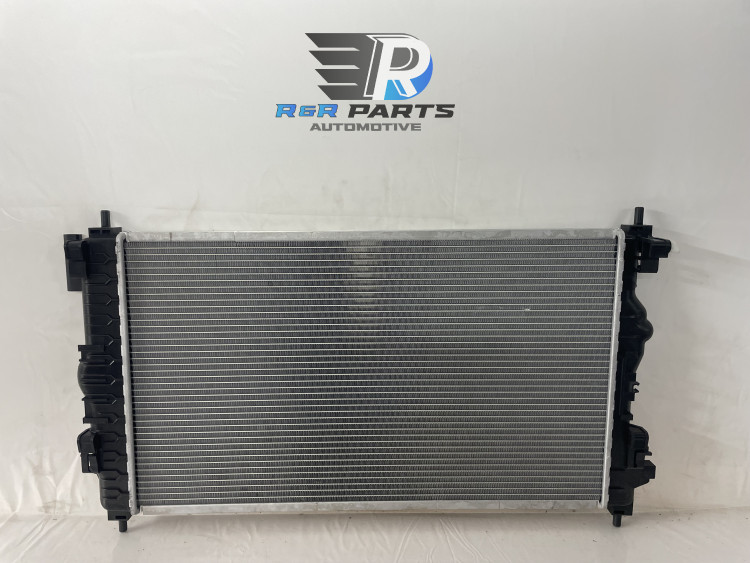 Radiateur - Type met Automaat - (Opel Zafira C) 2.0L Diesel - OEM: 1300364 13448414 39074652