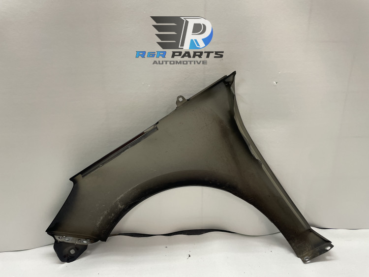 Scherm rechts voor - Ford Fiesta VII - OEM: 2400942