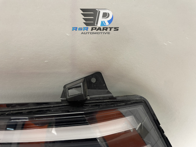 Dagrijverlichting links - Peugeot 208 10/23- (P21E) - OEM: 9851054180