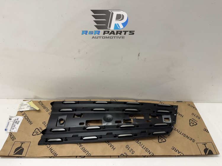 Voorbumper grille links - Citroën Spacetourer - OEM: 98331389VD