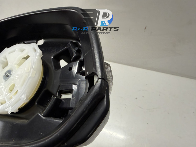 Spiegel rechts - 10 Pin - (Toyota Corolla Cross E21) - OEM: 8791016A70 - Schade! 