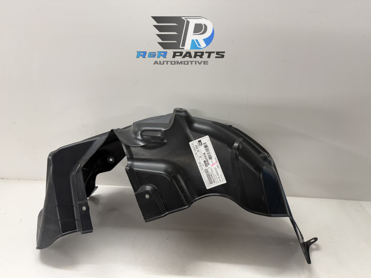 Modderkuip links achter - Toyota Yaris IV - OEM: 65638K0050