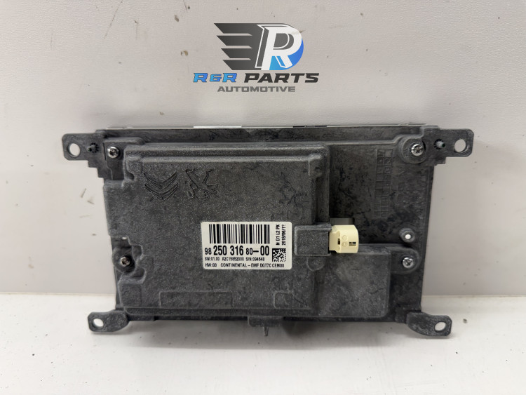 Navigatie / info display - Vivaro / Scudo / Expert / Jumpy / Proace - OEM: 9825031680