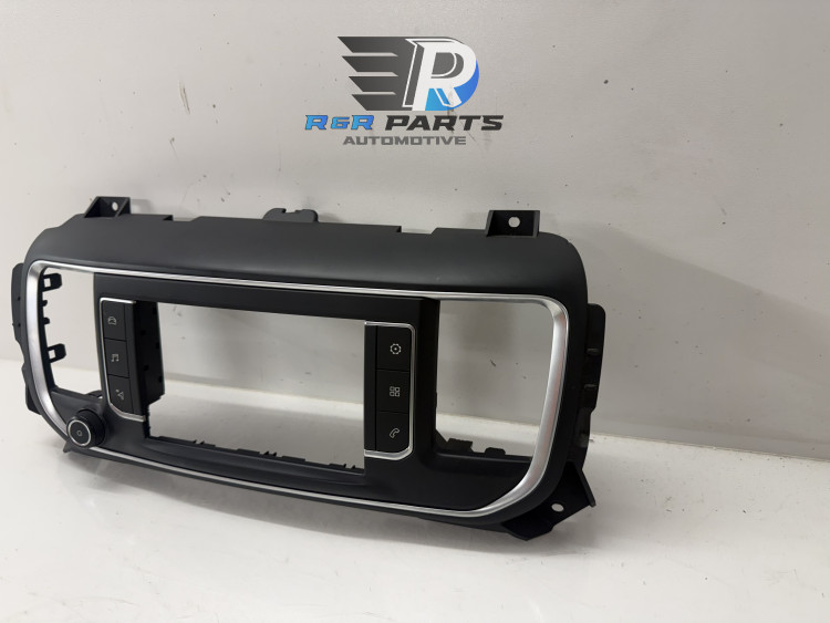 Radio bediening + behuizing - Vivaro / Scudo / Expert / Jumpy / Proace - OEM: 98081732ZD