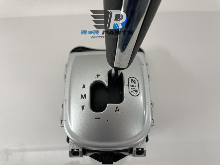 Schakelmechaniek in auto - Semiautomaat - (Citroen C2 / C3) - OEM: 9680340680 / 2400AQ / 2400EY