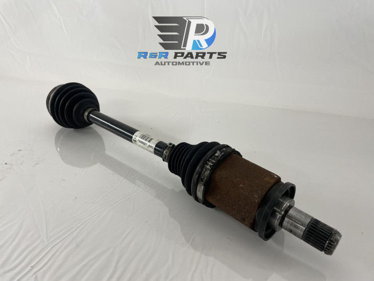 Aandrijfas Links -  voorzijde - (BMW X3 / X4) - OEM: 31607619657 31608675013 7598027
